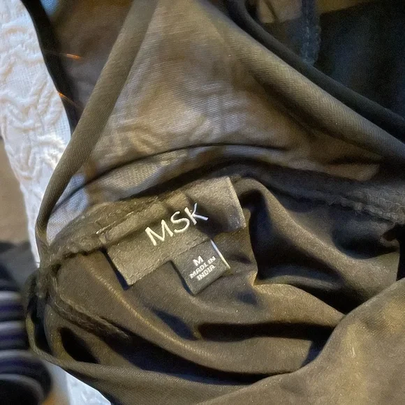 MSK size medium dress with sheer pleated overlay NWT - Picture 6 of 7